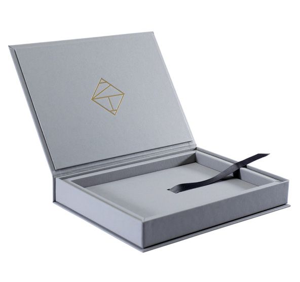 custom product boxes/customized boxes for dresses