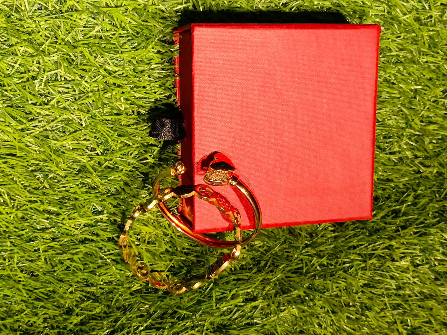 JEWELERY BOX