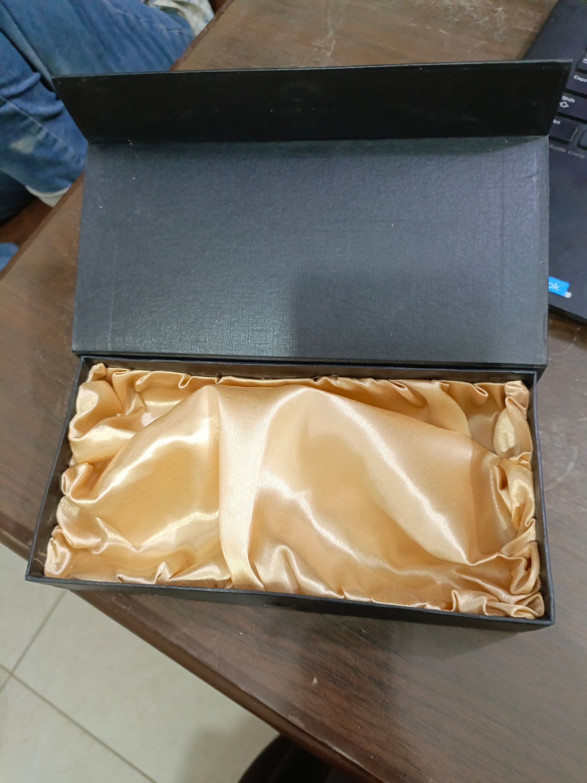 custom jewelery box / customized boxes / custom perfume box / greyboard box